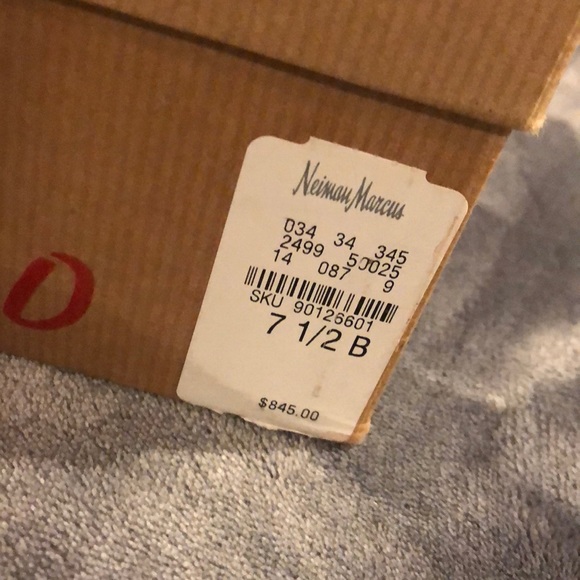 Authentic Christian louboutin Bianca nide pumps - Picture 8 of 8